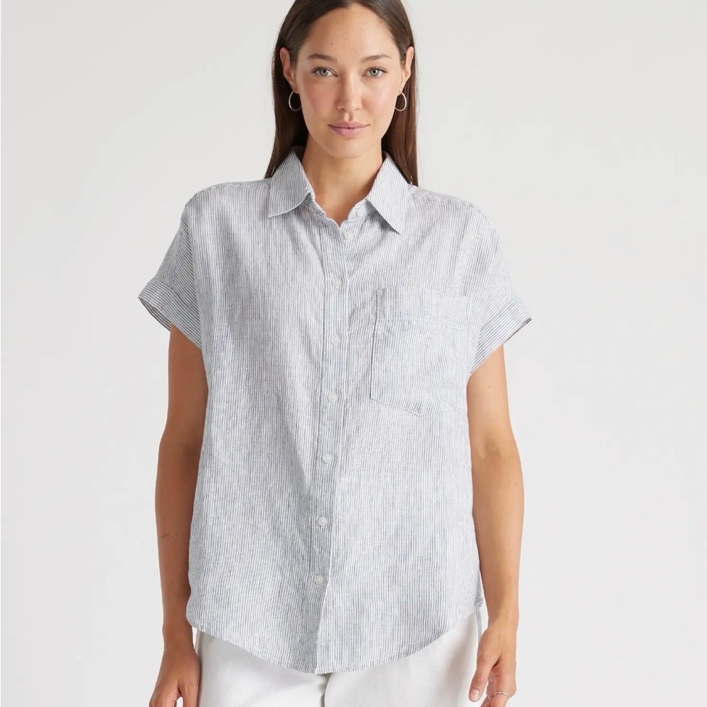 Quince Light Blue and White Striped Short Sleeve Button-Down Shirt